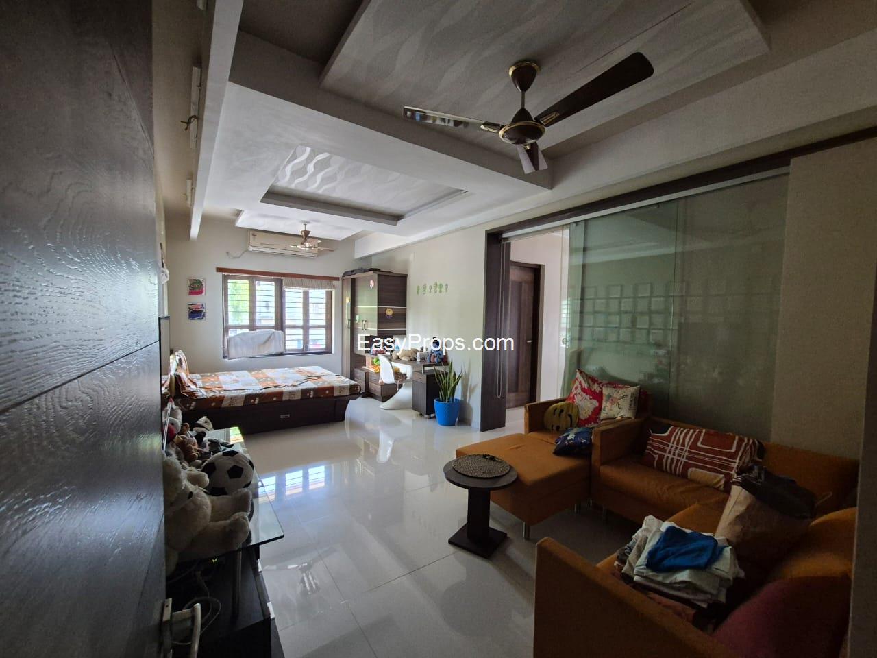 WhatsApp Image 2025-03-03 at 220250303173236572.jpeg